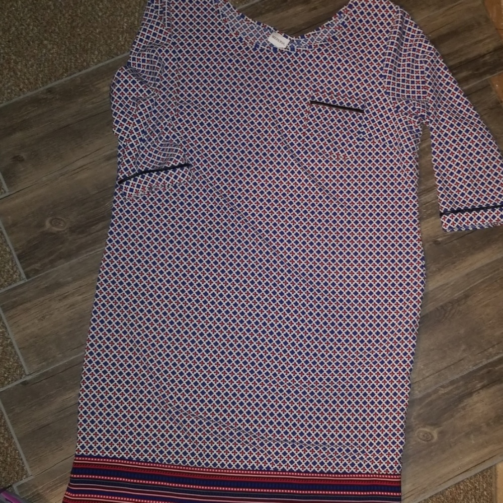 Womens XL silky material shift dress